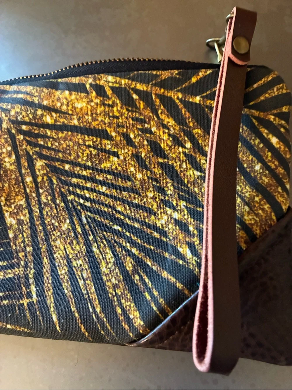 Sandy Feet, HAWAII zippered clutch or wristlet. BLACK and GOLD leaf print.